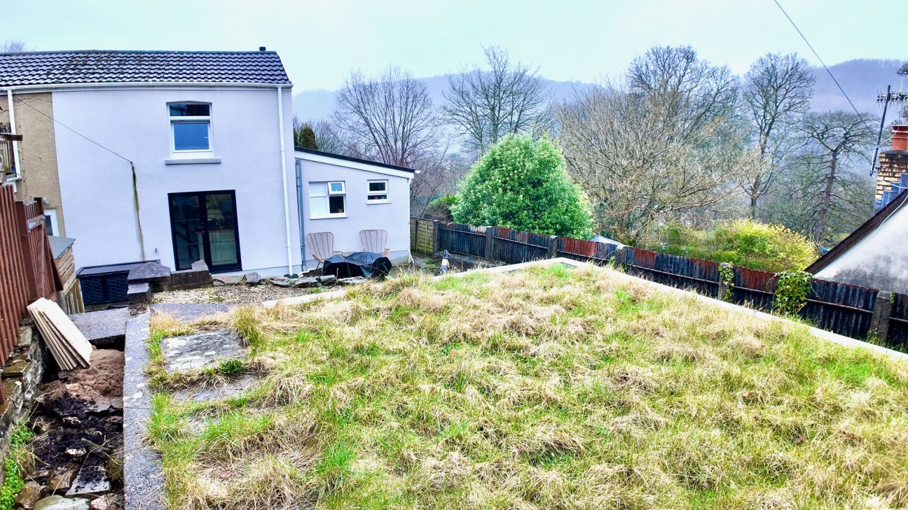 Hill Street, Abercarn, NP11