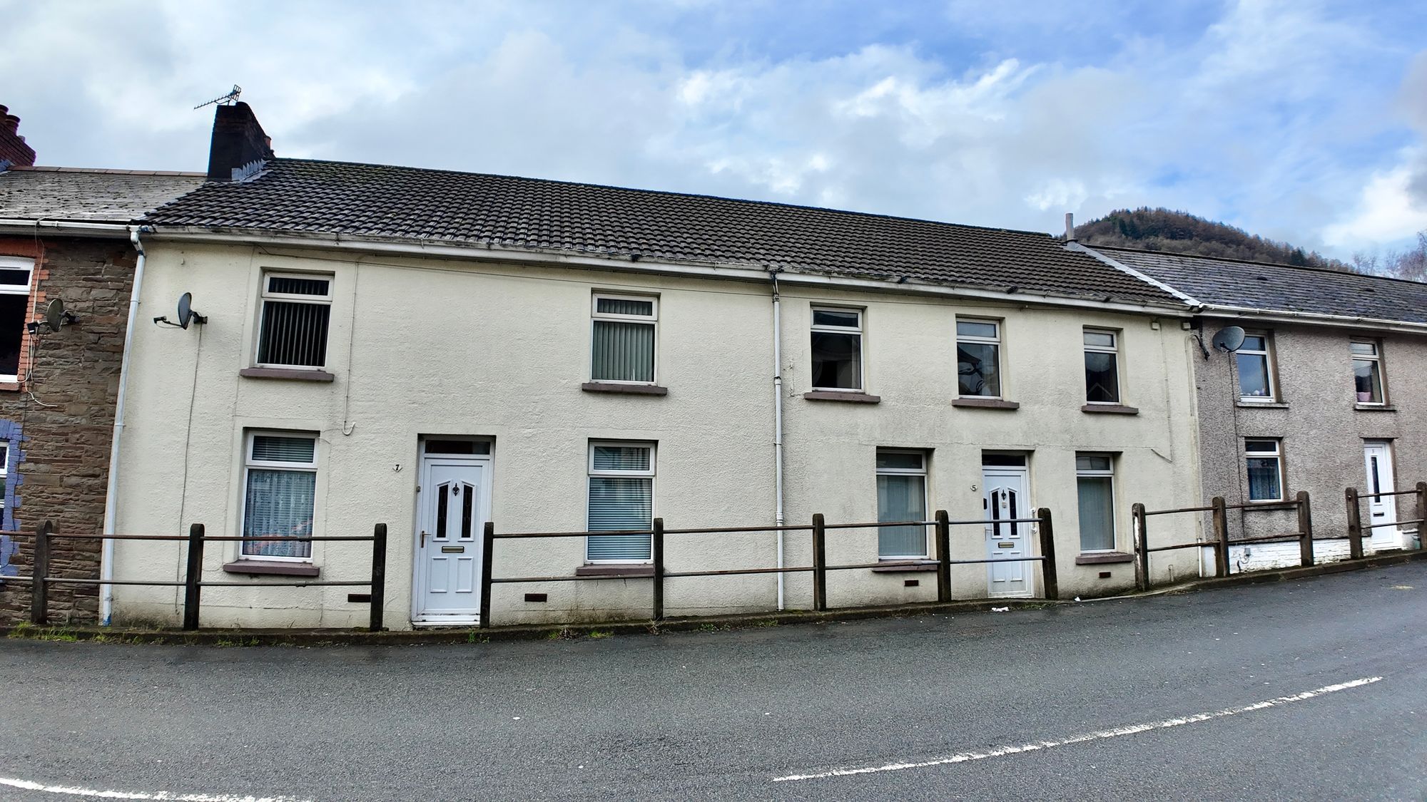 Twyncarn Road, Cross Keys, NP11