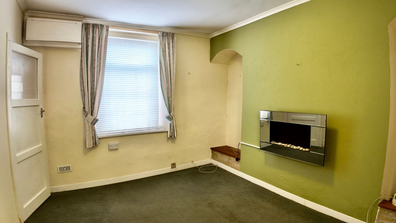 Twyncarn Road, Cross Keys, NP11