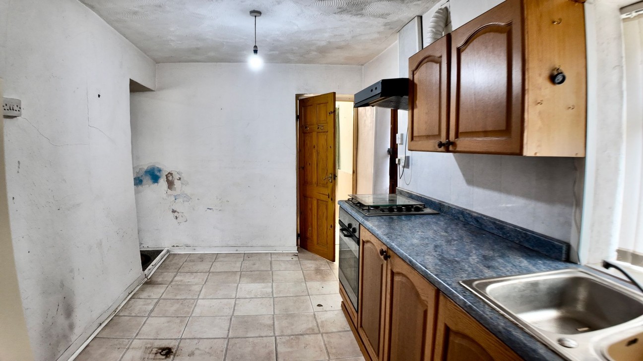 Twyncarn Road, Cross Keys, NP11