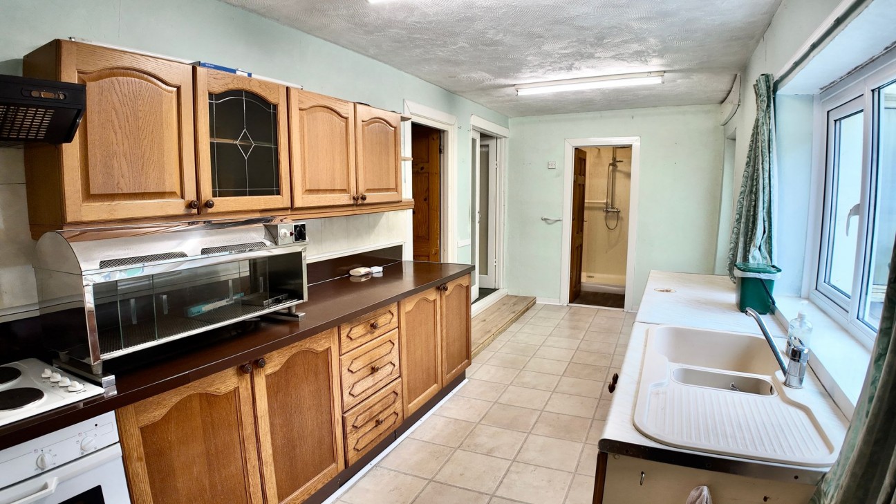 Twyncarn Road, Cross Keys, NP11