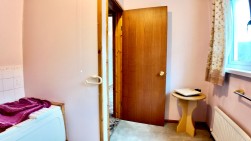 Twyncarn Road, Cross Keys, NP11