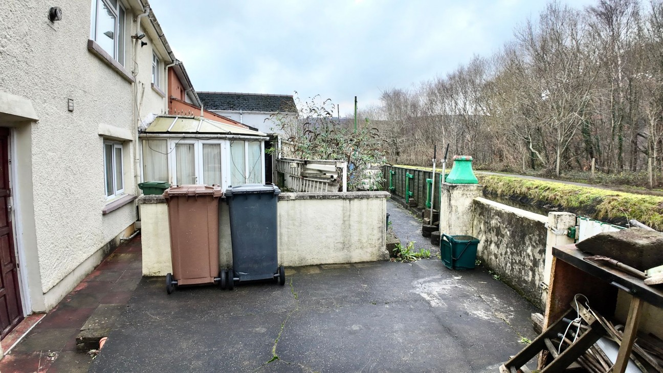 Twyncarn Road, Cross Keys, NP11