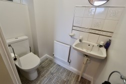 Tansy Close, Penpedairheol, CF82