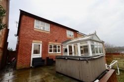 Tansy Close, Penpedairheol, CF82