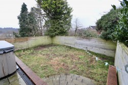 Tansy Close, Penpedairheol, CF82