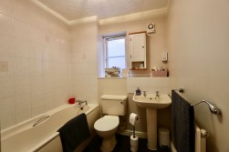 Tansy Close, Penpedairheol, CF82