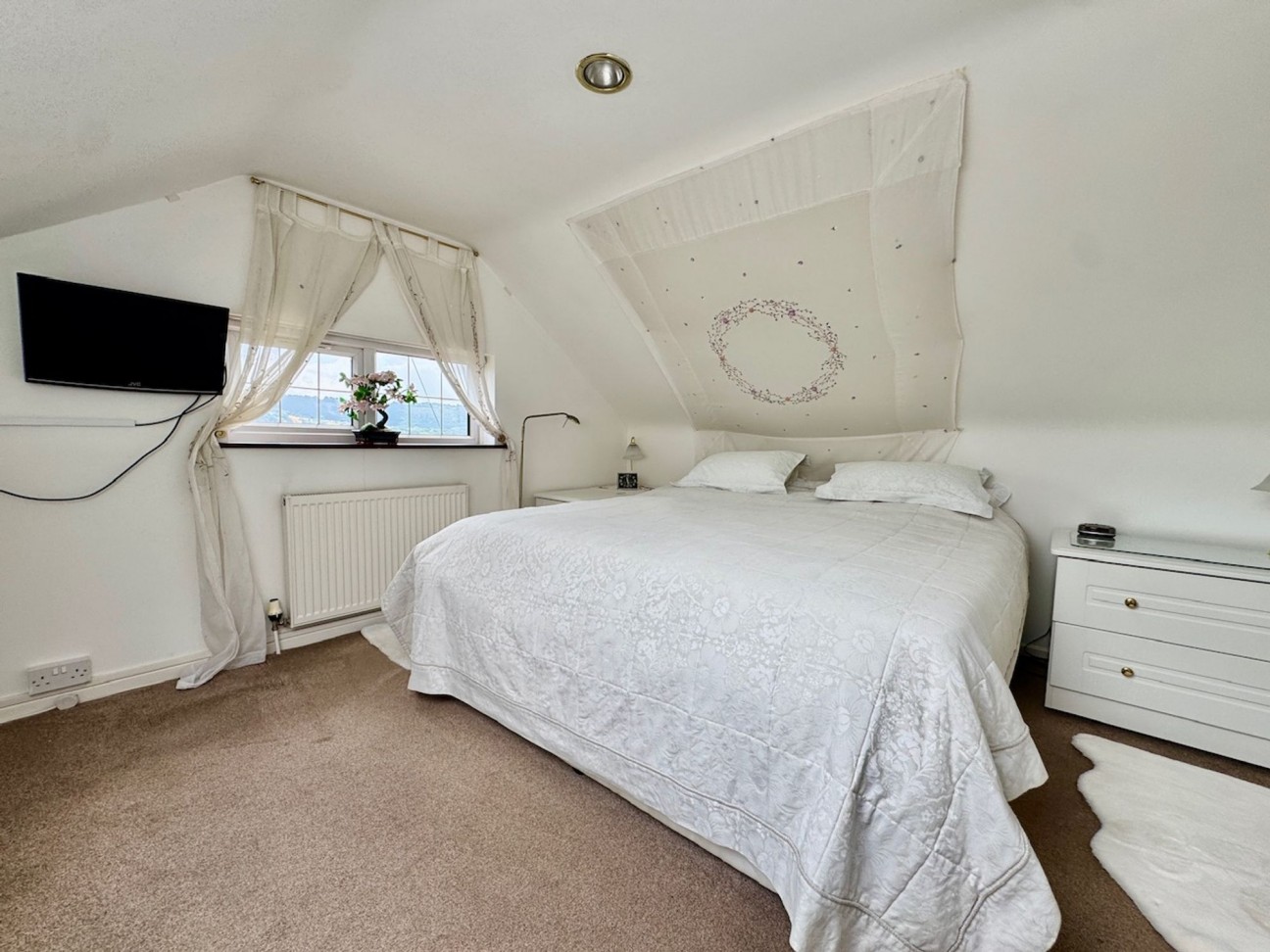 The Uplands, Newbridge, NP11