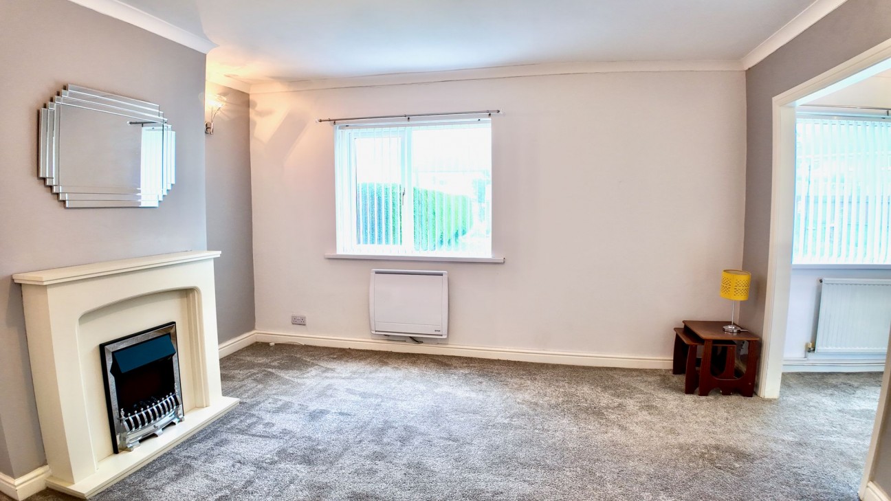 Highland Crescent, Pontllanfraith, NP12