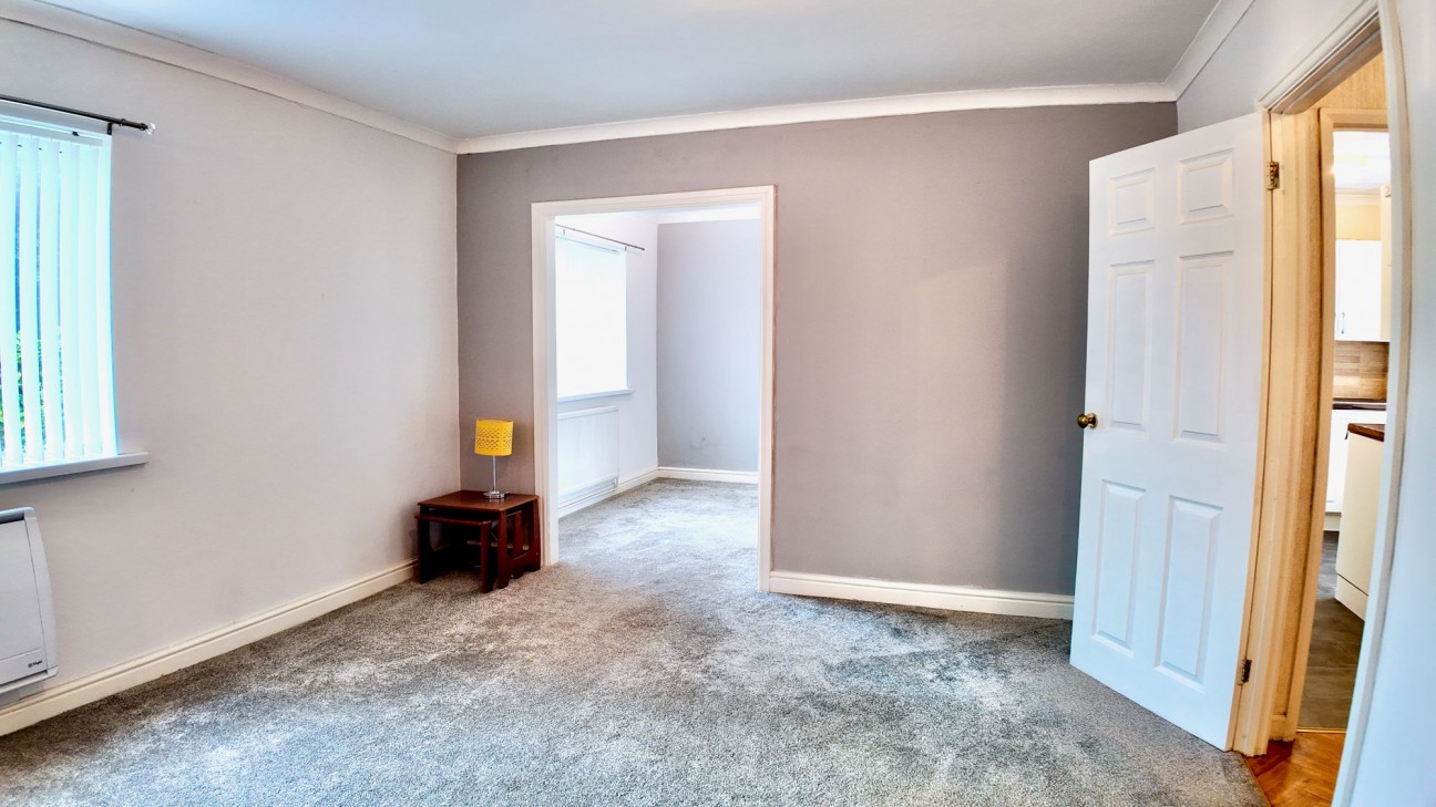 Highland Crescent, Pontllanfraith, NP12