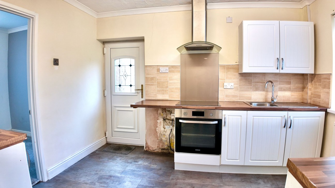 Highland Crescent, Pontllanfraith, NP12