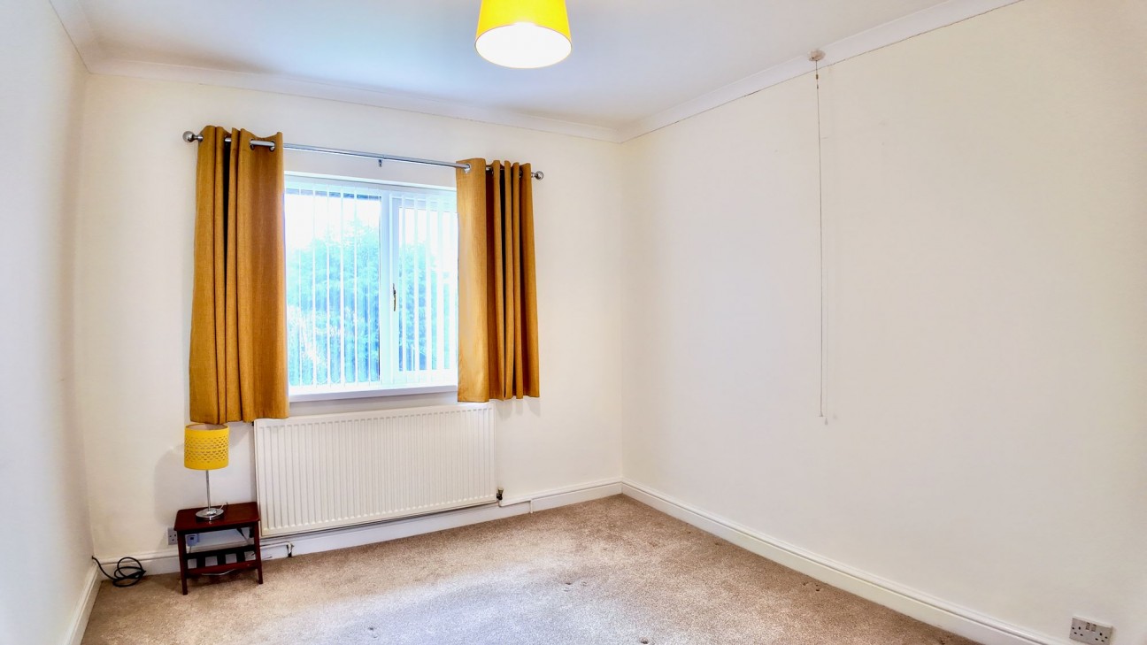 Highland Crescent, Pontllanfraith, NP12