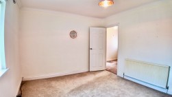 Highland Crescent, Pontllanfraith, NP12