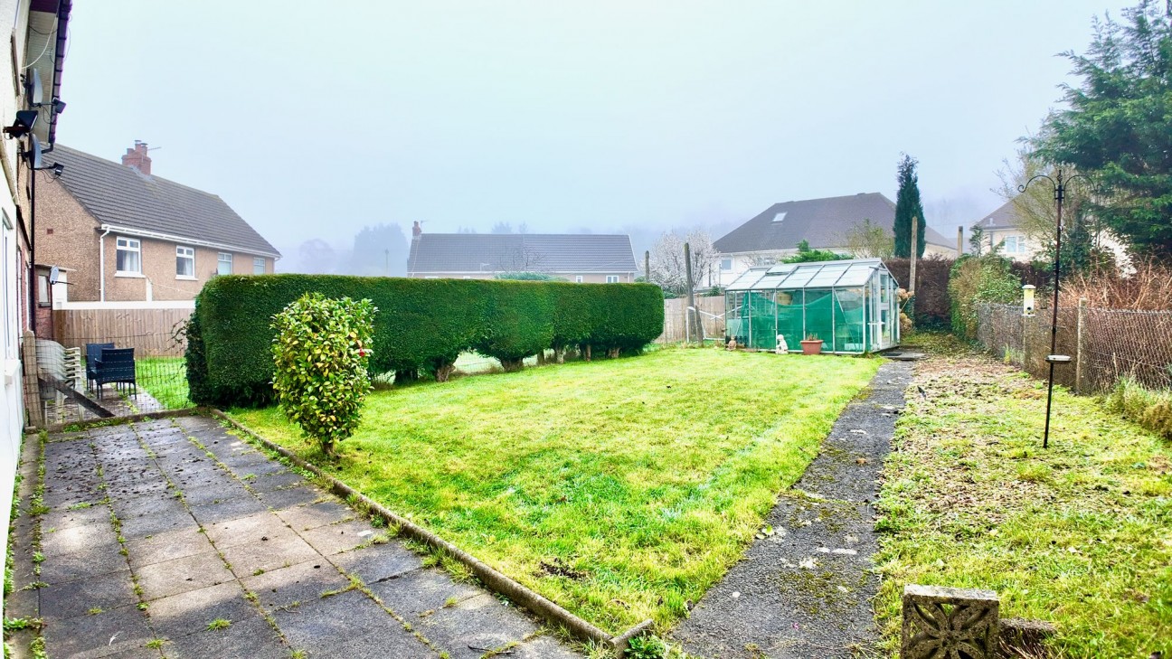 Highland Crescent, Pontllanfraith, NP12