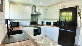 Valley Meadow Close, Newbridge, NP11