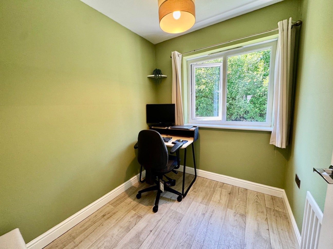 Harrier Avenue, Penallta, CF82