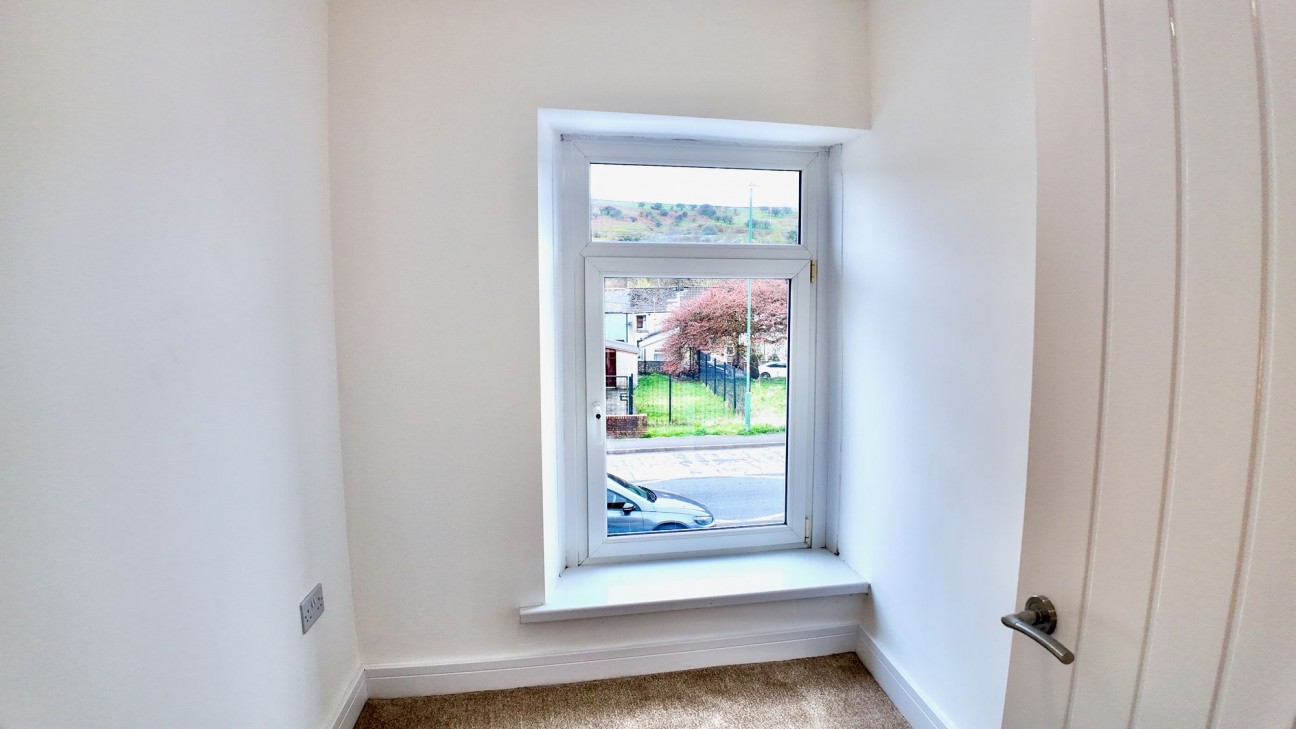 Glyn Terrace, Tredegar, NP22