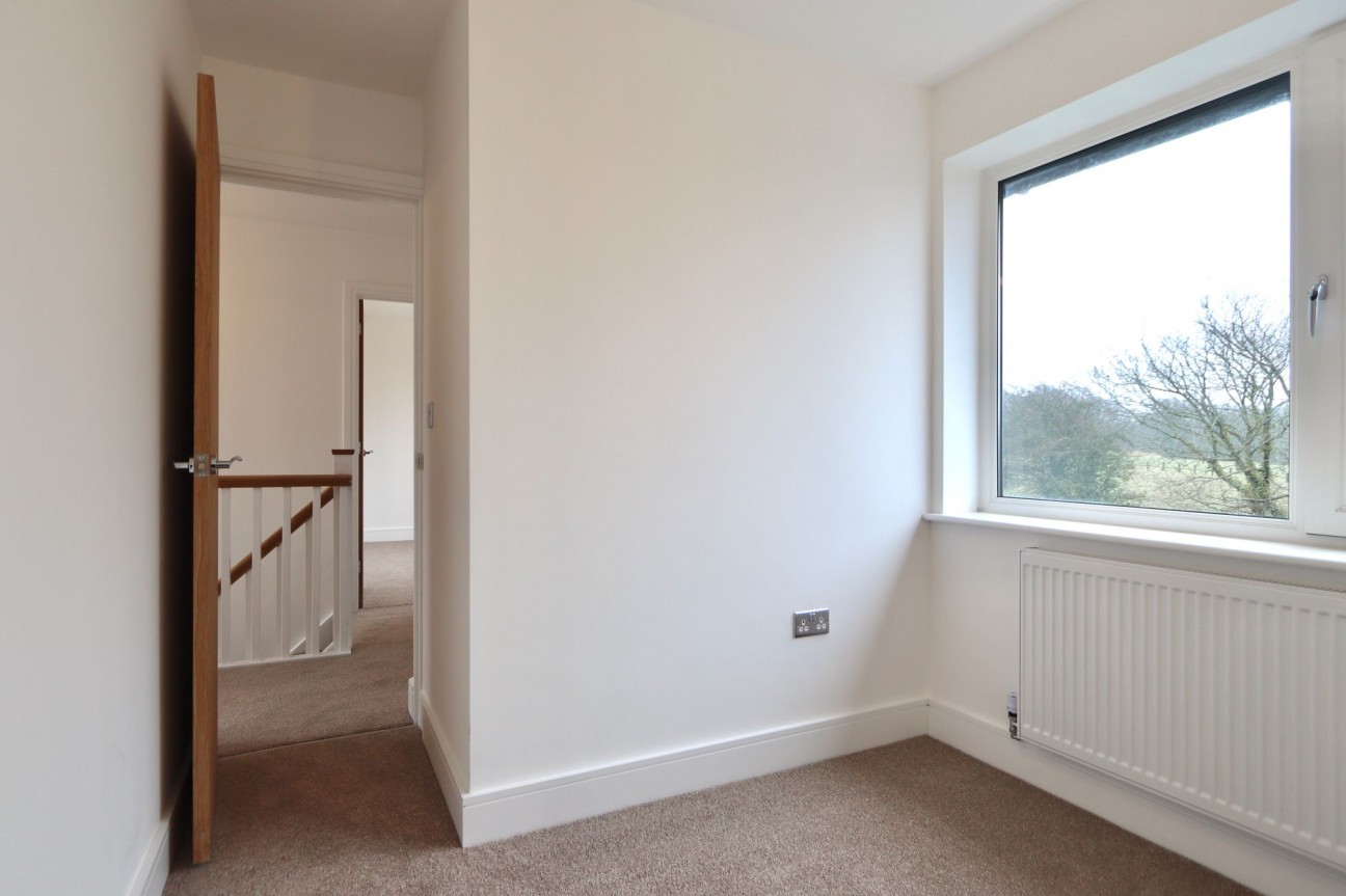 Gelligaer Road, Trelewis, CF46