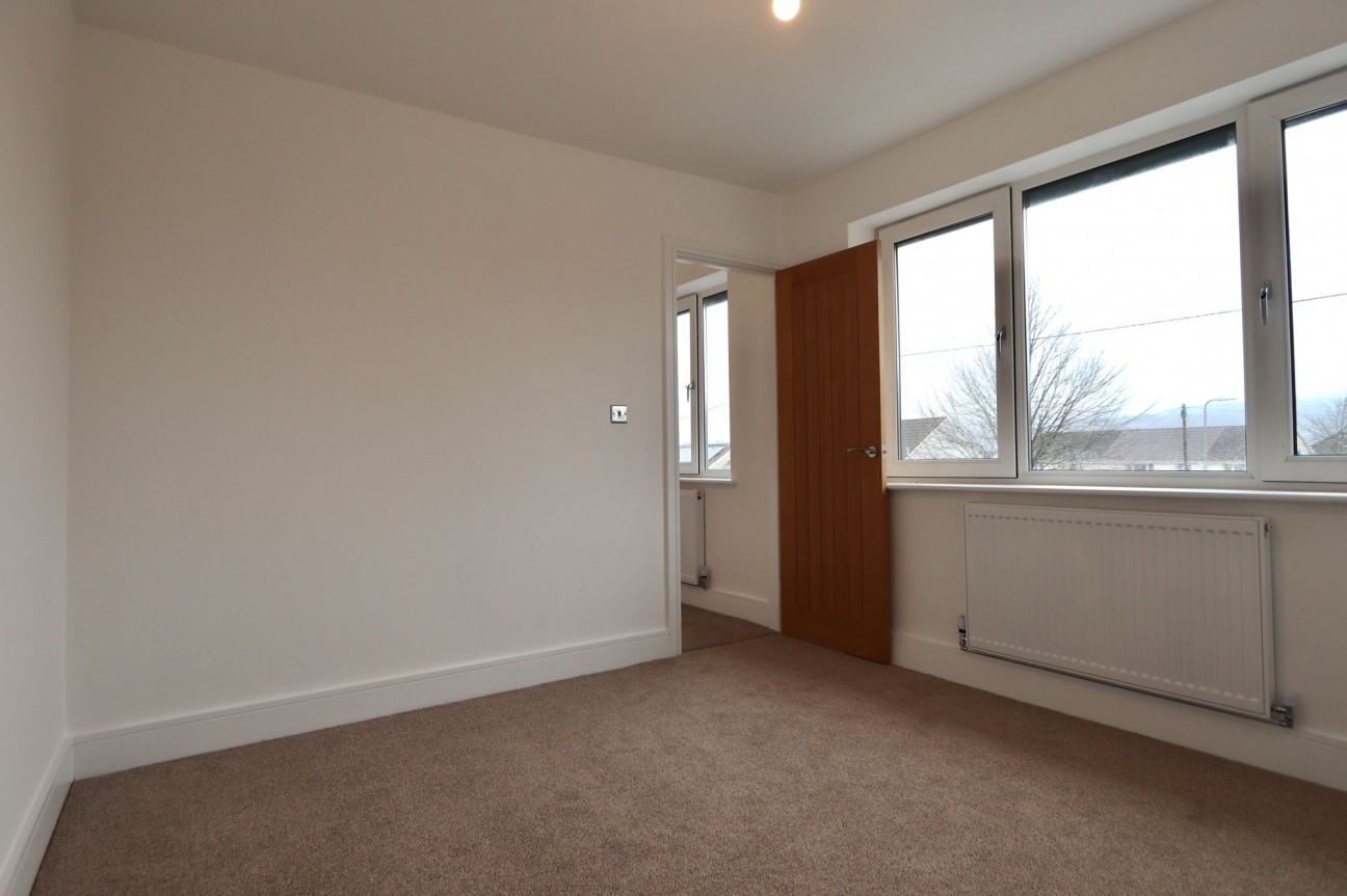 Gelligaer Road, Trelewis, CF46