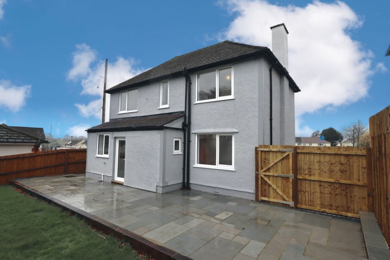 Gelligaer Road, Trelewis, CF46