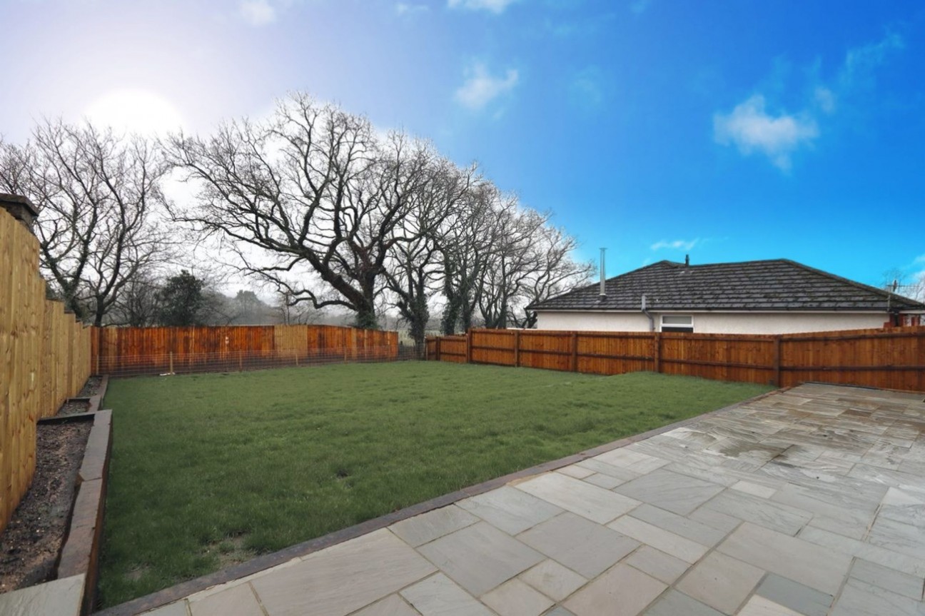 Gelligaer Road, Trelewis, CF46