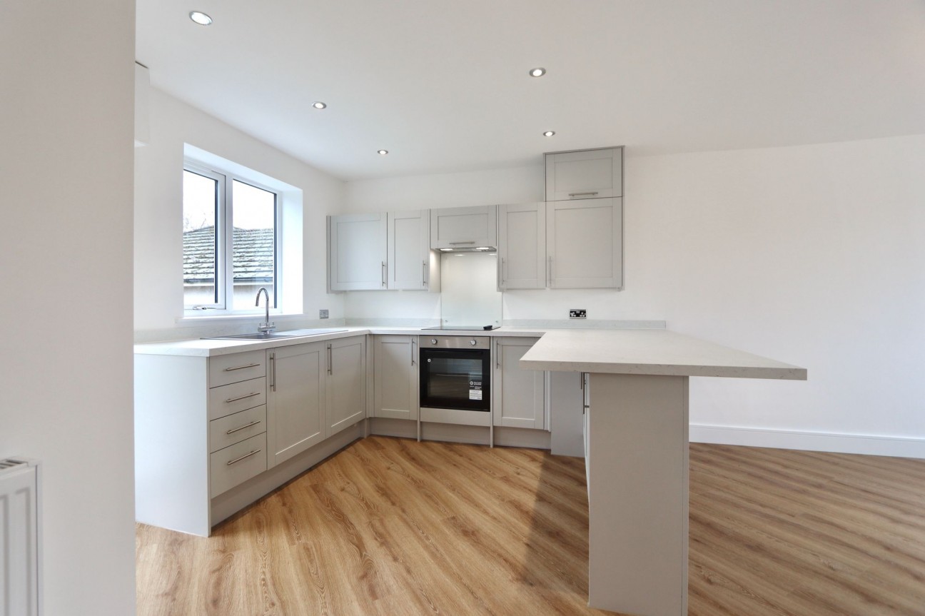 Gelligaer Road, Trelewis, CF46
