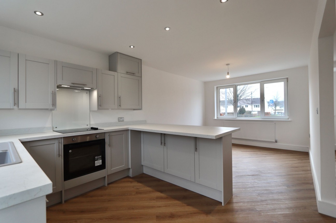 Gelligaer Road, Trelewis, CF46