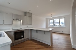 Gelligaer Road, Trelewis, CF46