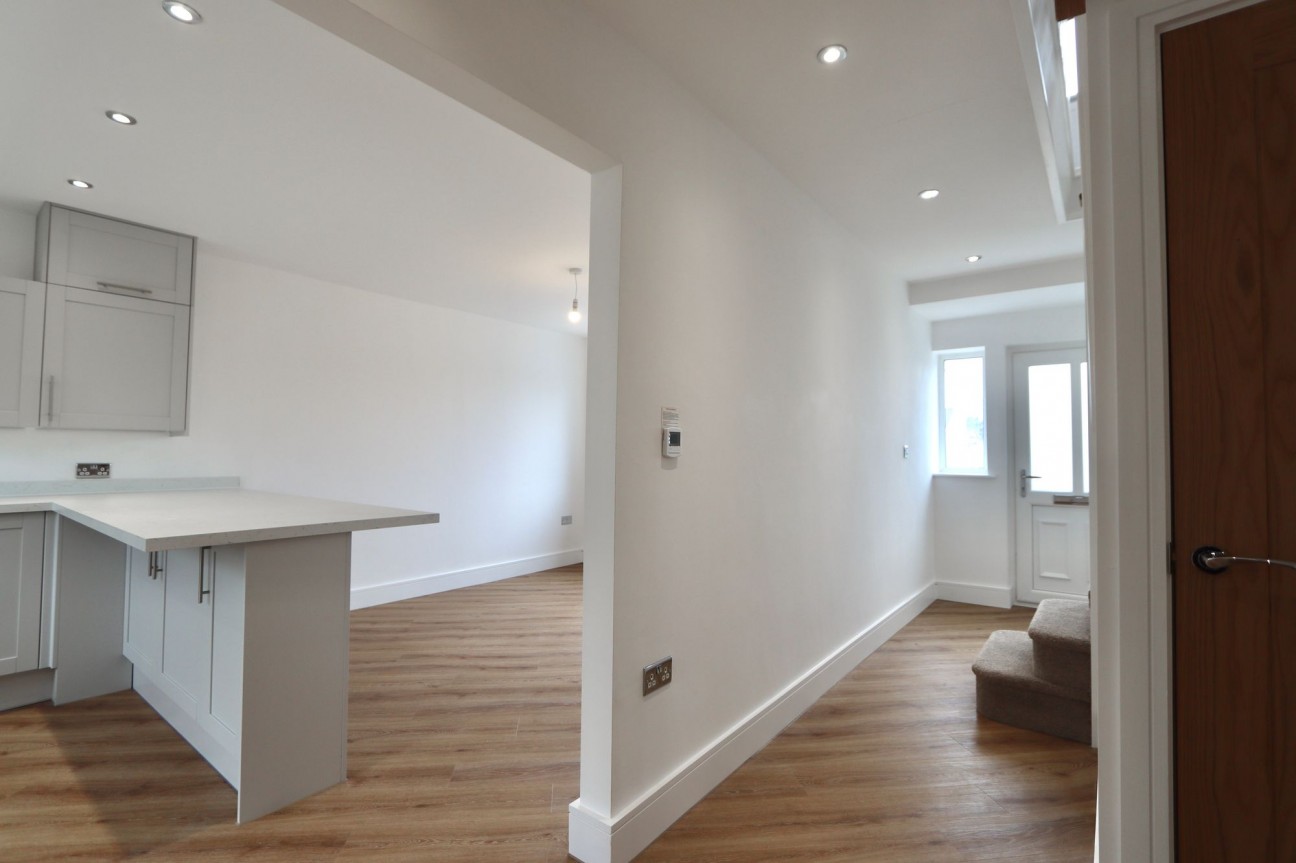 Gelligaer Road, Trelewis, CF46