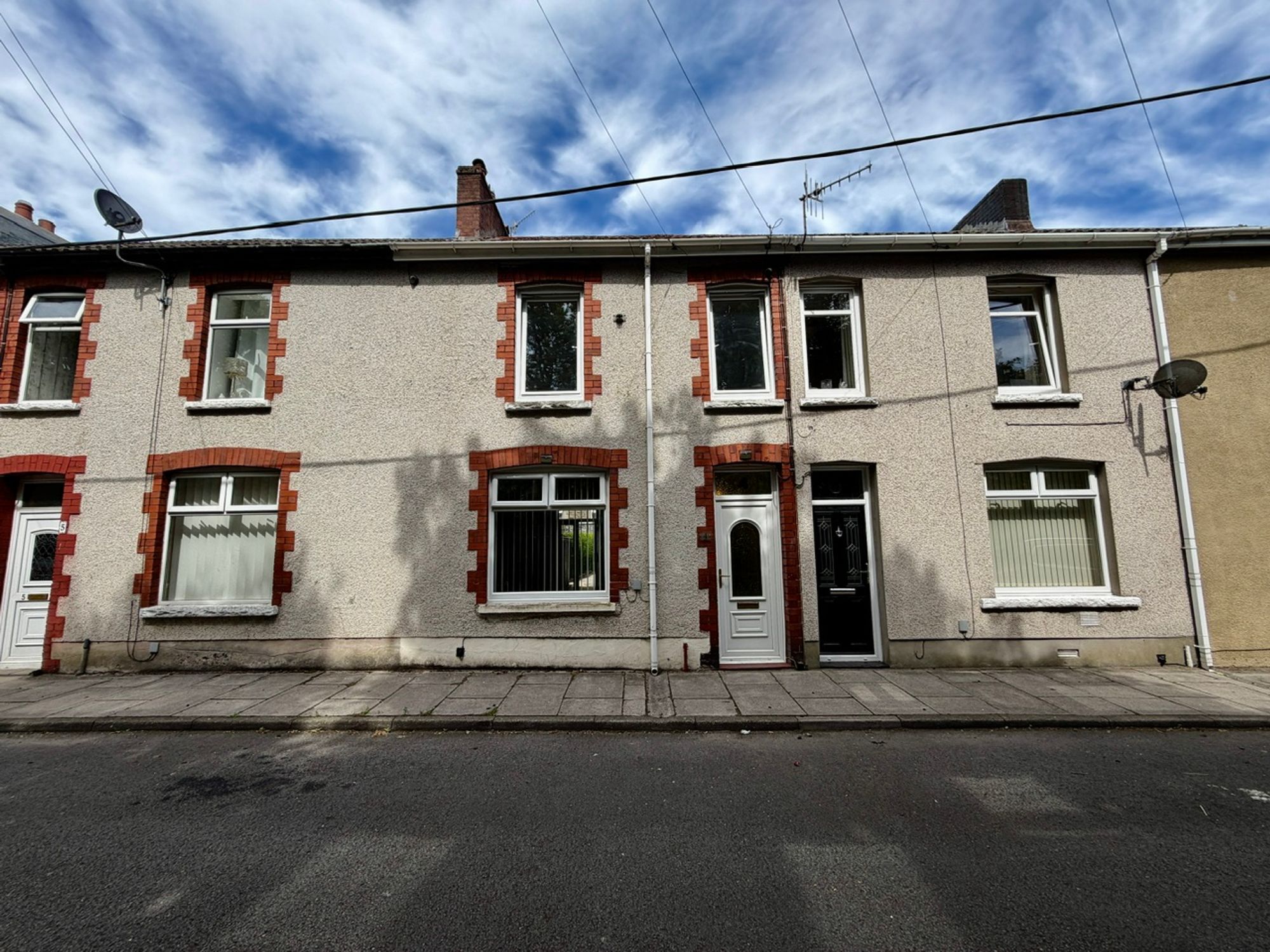 Western Terrace, Ynysddu, NP11