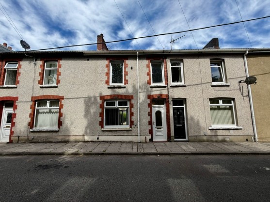 Western Terrace, Ynysddu, NP11
