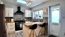 Railway Terrace, Hollybush, NP12