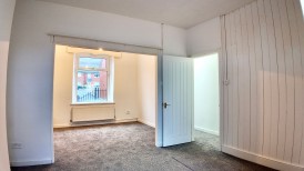 De Winton Terrace, Llanbradach, CF83