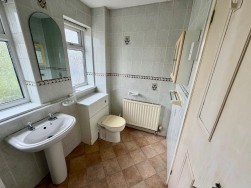 Aneurin Way, Sketty, SA2