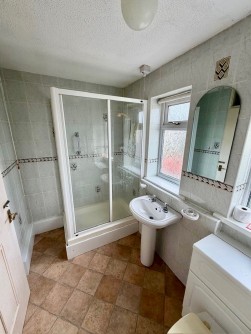 Aneurin Way, Sketty, SA2