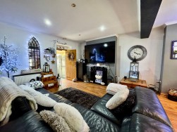 Lower Viaduct Terrace, Crumlin, NP11