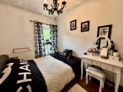 Lower Viaduct Terrace, Crumlin, NP11
