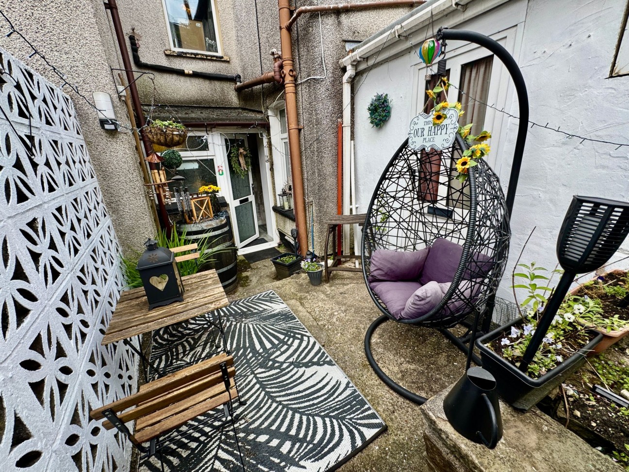 Lower Viaduct Terrace, Crumlin, NP11