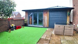 Maes Bengi, Oakdale, NP12