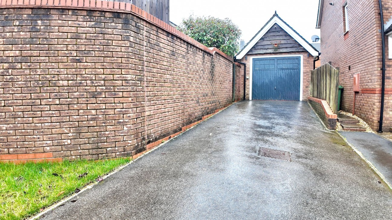 Maes Bengi, Oakdale, NP12