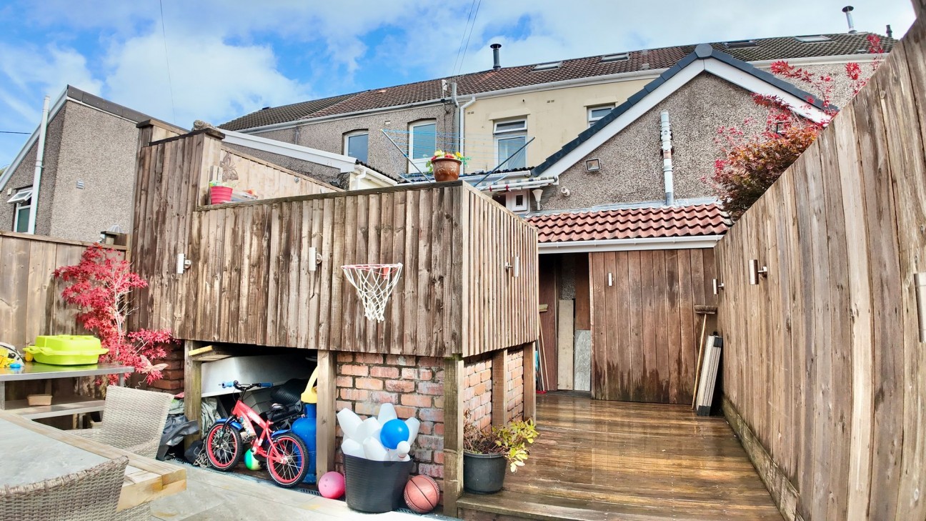 Woodfield Street, Woodfieldside, NP12