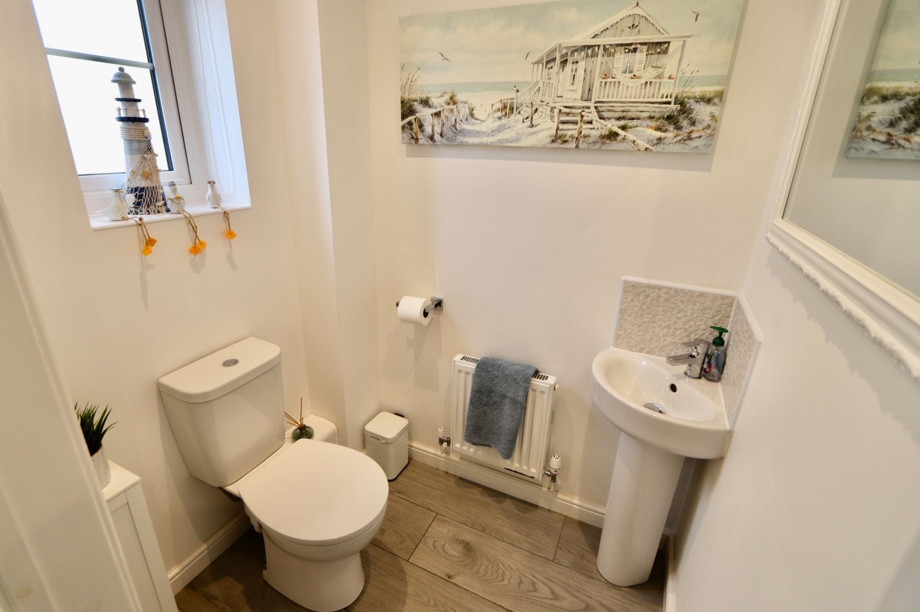 Oak Grove, Aberbargoed, CF81