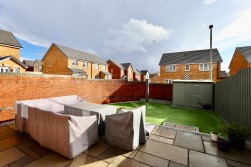 Oak Grove, Aberbargoed, CF81