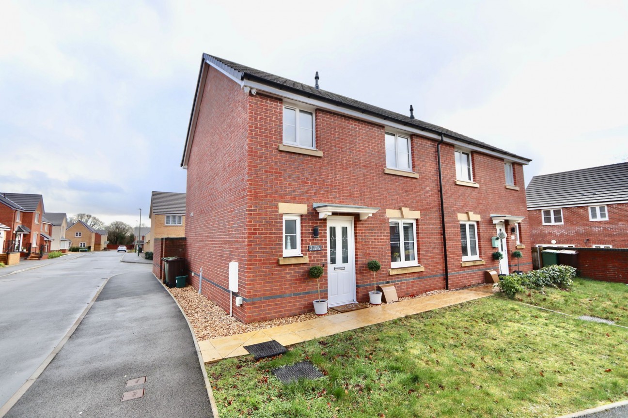 Oak Grove, Aberbargoed, CF81