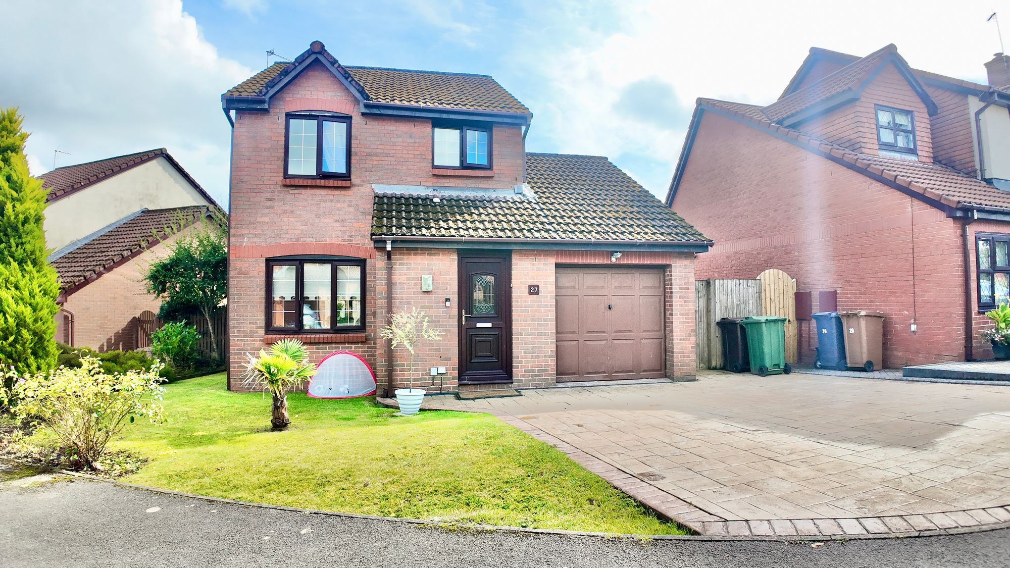 Priorsgate, Oakdale, NP12
