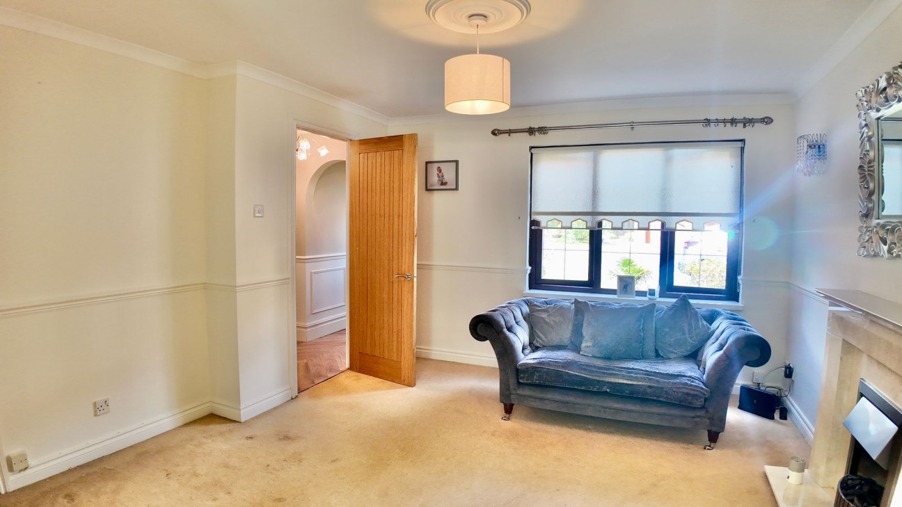 Priorsgate, Oakdale, NP12