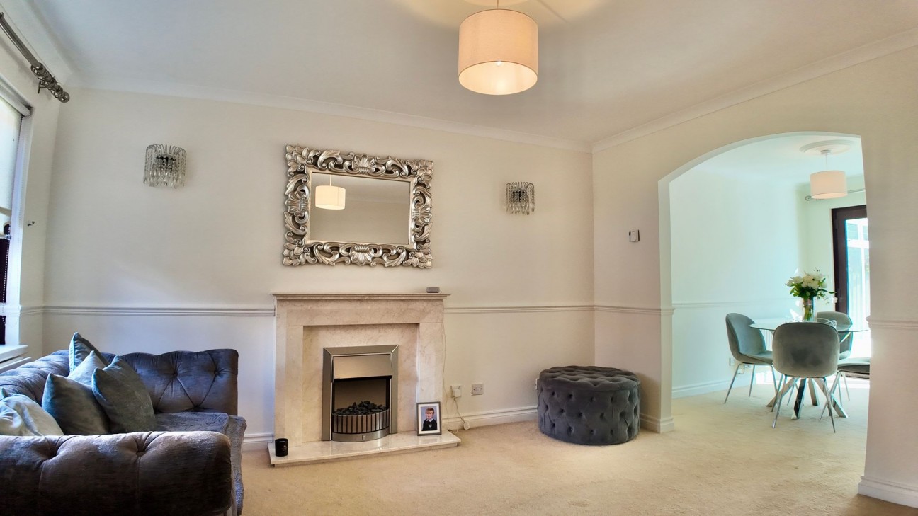 Priorsgate, Oakdale, NP12