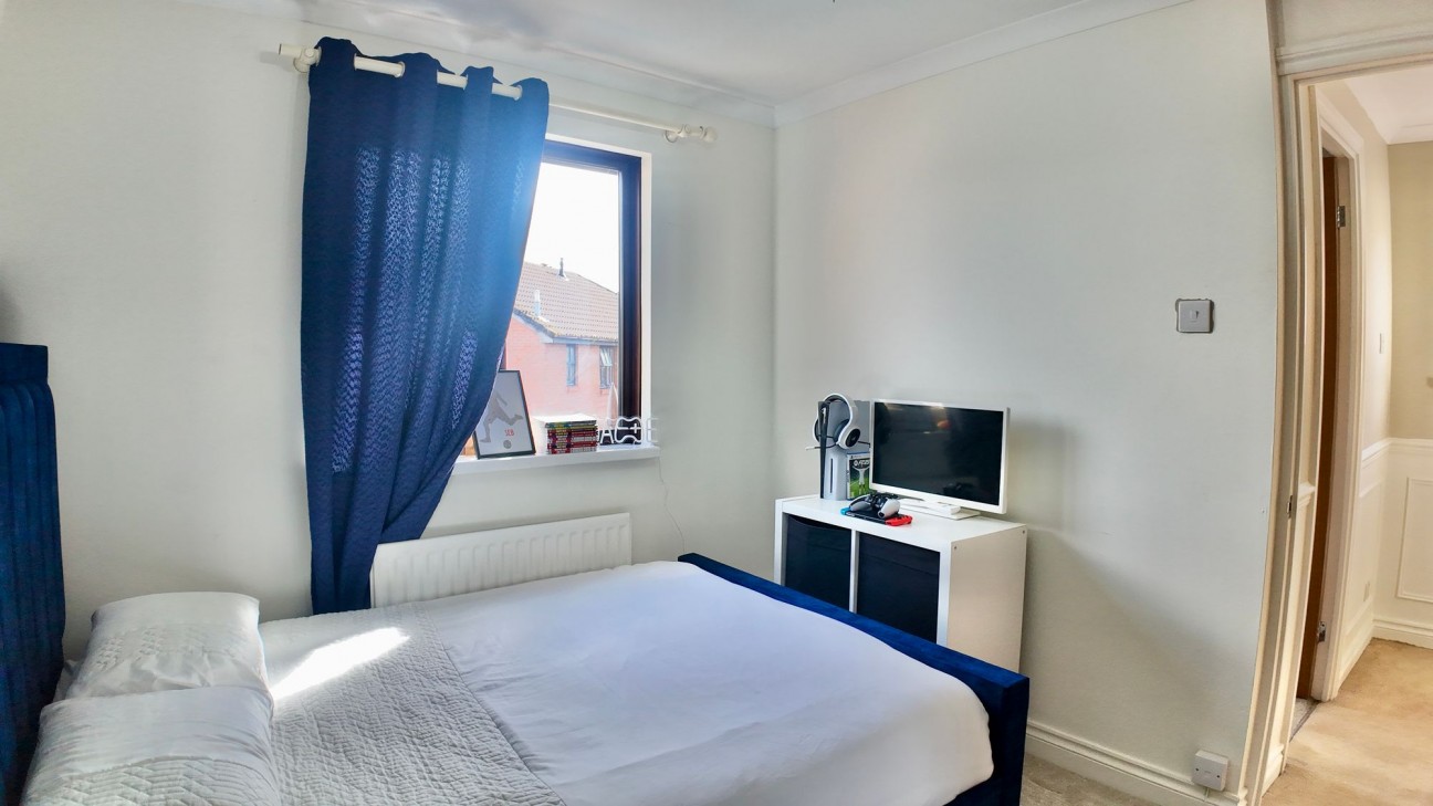 Priorsgate, Oakdale, NP12