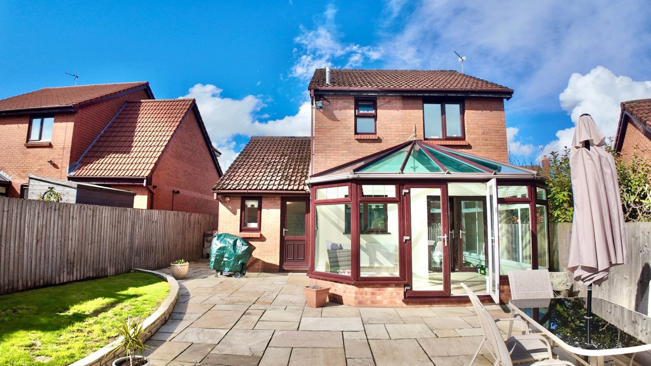 Priorsgate, Oakdale, NP12