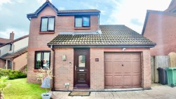 Priorsgate, Oakdale, NP12